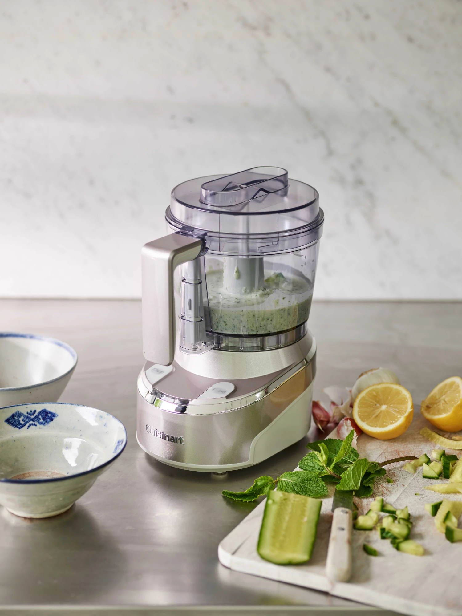 Cuisinart Mini Foodprocessor Cordless - RMC100E - 350 W - Draadloos - Frosted Pearl - 900 Ml - Afbeelding 2